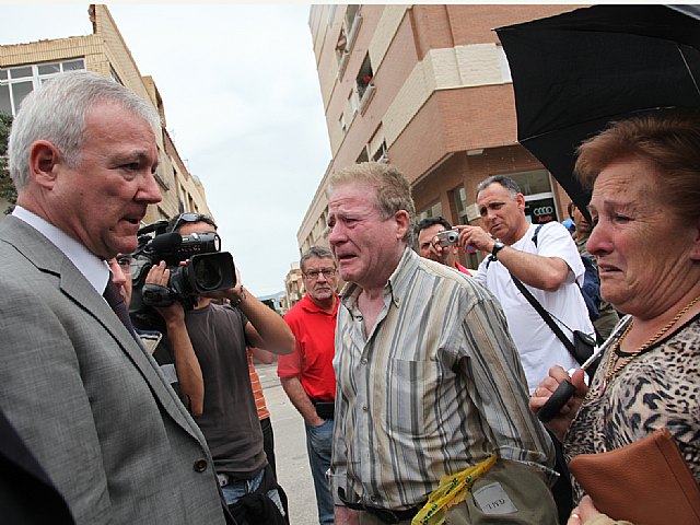 Valcrcel pide la puesta en marcha del Plan Lorca Solidaria para recuperar los daños causados por el terremoto, Foto 1
