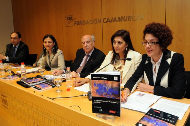La Universidad de Murcia edita un libro sobre la cultura del agua en la época medieval - 1, Foto 1