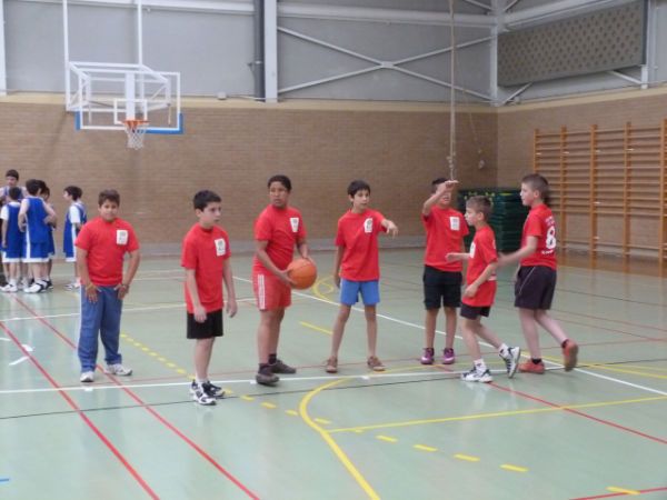 Los alumnos del colegio Nuestra Señora del Carmen pasan a semifinales de la fase regional de baloncesto - 2, Foto 2
