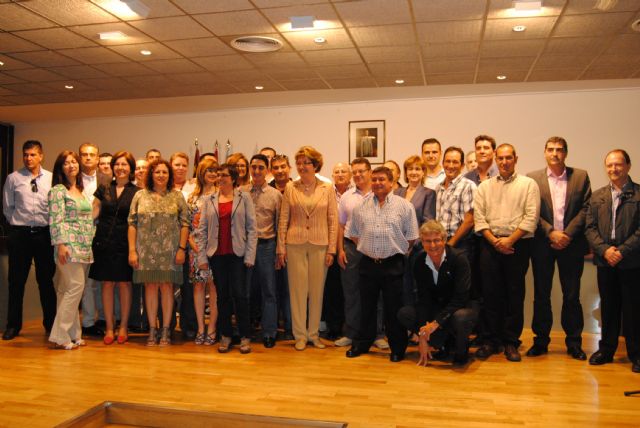 El proceso de funcionarización convierte en funcionarios a 29 labores fijos - 1, Foto 1