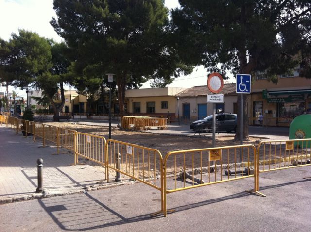 Comienzan las obras de reforma de la plaza torreña de Tirso de Molina - 1, Foto 1