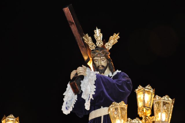 La agrupación del nazareno distingue a sus miembros e inaugura una muestra fotográfica - 2, Foto 2