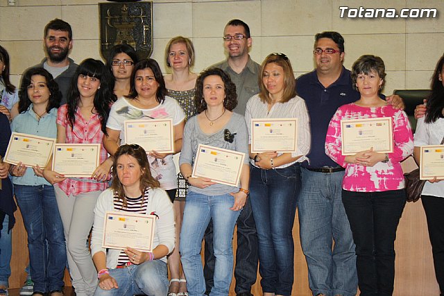 Ms de una treintena de personas han participado en los cursos de capacitacin sociolaboral - 27