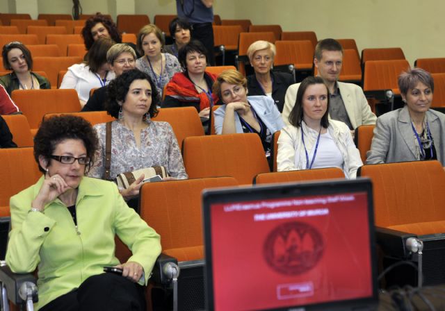 Personal no docente de 13 universidades europeas realiza una estancia formativa en la Universidad de Murcia - 2, Foto 2