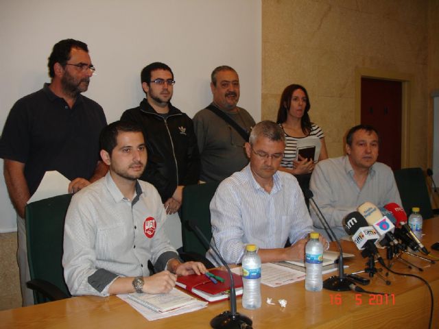 UGT, CCOO y STERM firman un manifiesto bajo el lema Por el empleo y los derechos sociales, ¡los servicios públicos no se tocan - 2, Foto 2