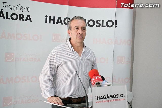 PSOE Totana Press conference on aid to earthquake victims in Lorca, Foto 1