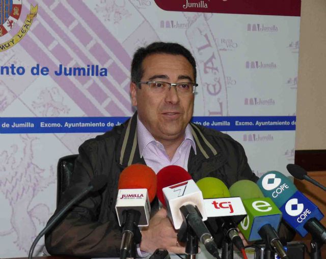 Formalizadas las donaciones de una colección de rocas y minerales y otra de un tronco de árbol fósil - 1, Foto 1