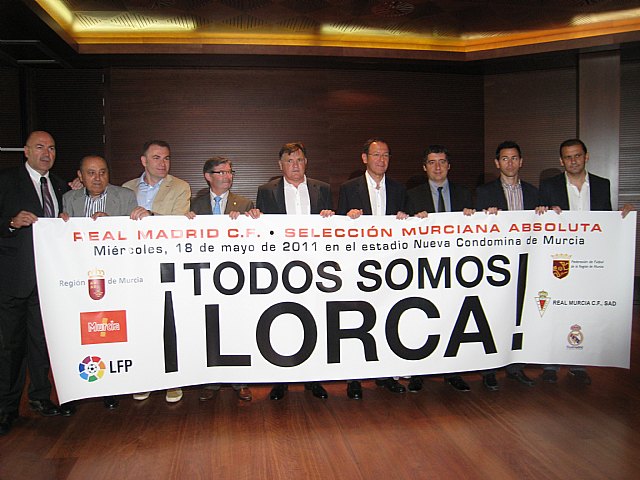Cruz anima a la afición a llenar el estadio en el partido Selección Murciana-Real Madrid a favor de los damnificados de Lorca - 1, Foto 1