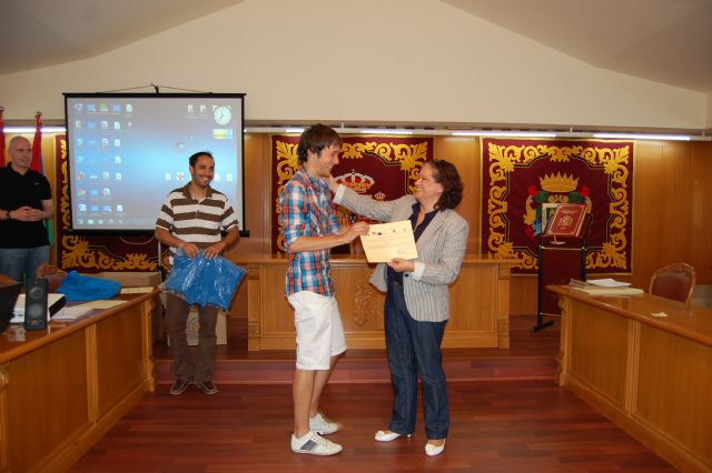 Los alumnos del curso de Monitor de ocio y tiempo libre reciben sus diplomas acreditativos - 3, Foto 3