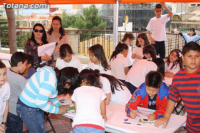 Más de cien escolares han participado en la actividad organizada por Participación Ciudadana con el fin de fomentar la interculturalidad - 3