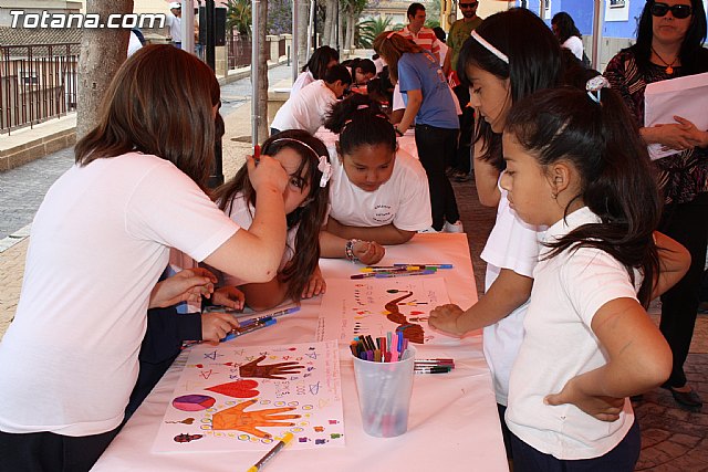 Más de cien escolares han participado en la actividad organizada por Participación Ciudadana con el fin de fomentar la interculturalidad - 9