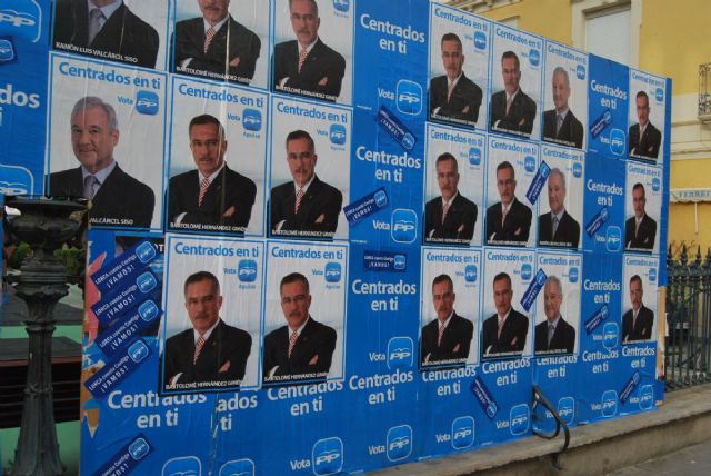 PSOE: El PP rompe el pacto entre los partidos llenando de publicidad electoral Águilas y Calabardina con el lema Lorca cuenta contigo. ¡Vamos! y el logotipo del PP - 1, Foto 1
