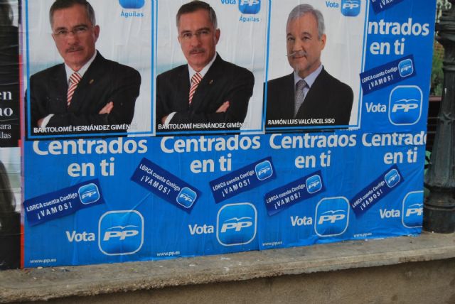 PSOE: El PP rompe el pacto entre los partidos llenando de publicidad electoral Águilas y Calabardina con el lema Lorca cuenta contigo. ¡Vamos! y el logotipo del PP - 4, Foto 4