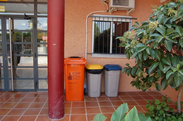 El Ayuntamiento de Alguazas casi triplica el número de contenedores de recogida de aceite usado en el municipio - 2, Foto 2