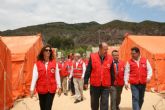 El Presidente Nacional de Cruz Roja Española visita el Campamento de Refugiados de La Torrecilla