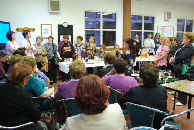 La candidata a la alcaldía por el PP se reúne con las cinco asociaciones de mujeres del municipio - 1, Foto 1