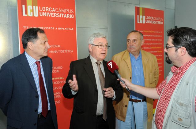 La Universidad de Murcia adopta medidas para paliar los efectos de los terremotos de Lorca - 1, Foto 1