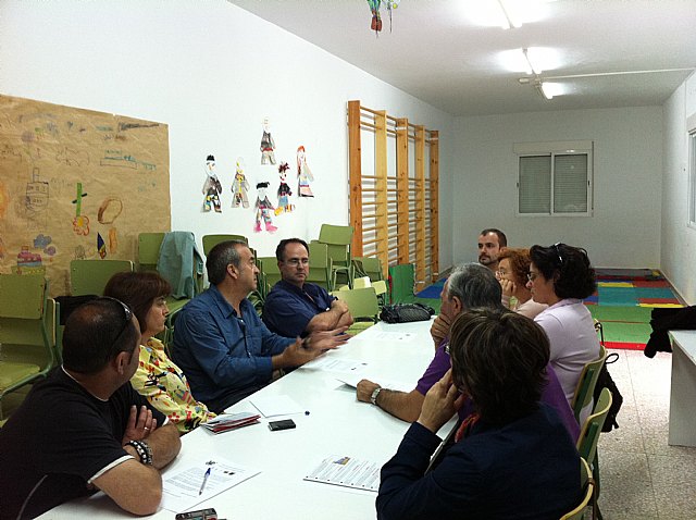 Otálora se reúne con representantes de las AMPAS de primaria y secundaria del municipio - 1, Foto 1