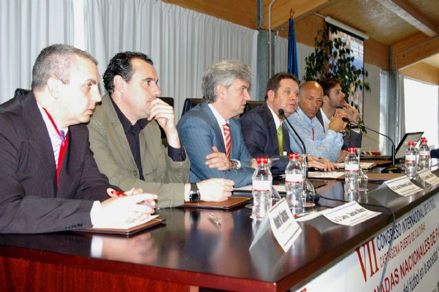 La teoría y la práctica protagonizan la segunda jornada del Congreso Internacional de Fútbol - 1, Foto 1