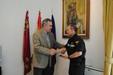 González Tovar recibe a la máxima autoridad de la UME en Murcia