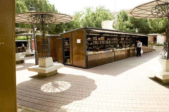 La Feria del Libro Antiguo y de Ocasión se prolonga hasta el 5 de junio - 1, Foto 1