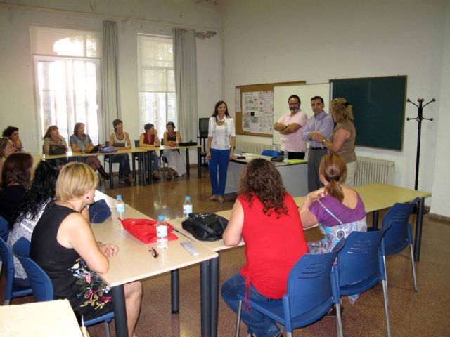 Clausurado el curso de cuidador de discapacitados físicos y psíquicos - 2, Foto 2