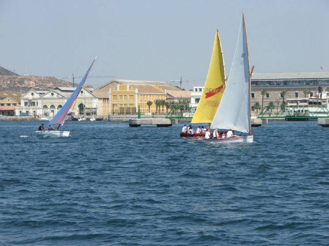 Nueve embarcaciones de vela latina disputaron el Trofeo Asociación de Vecinos Santa Lucía - 2, Foto 2