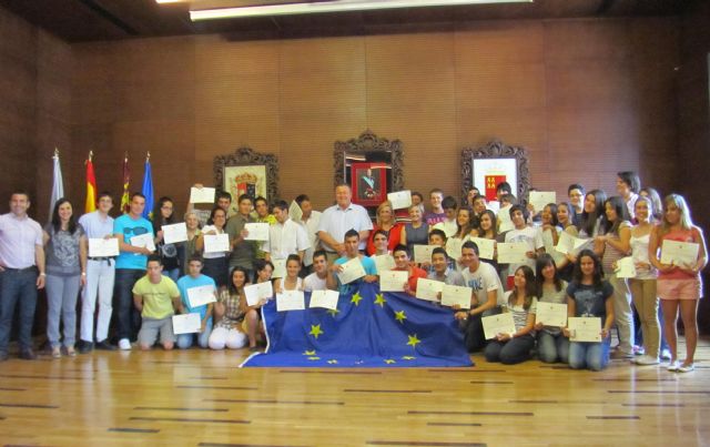 Alumnos del colegio Carmelitas de La Unión reciben el premio europeo ´Euroscola 2011´ - 1, Foto 1
