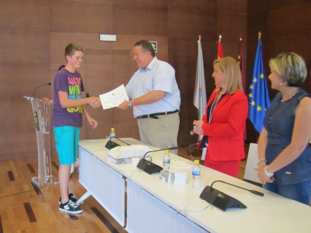 Alumnos del colegio Carmelitas de La Unión reciben el premio europeo ´Euroscola 2011´ - 4, Foto 4