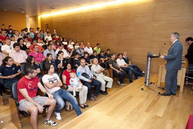 La IV edición del programa ADE se despide en el Teatro Romano - 1, Foto 1