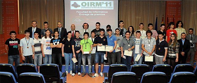 La Facultad de Informática entregó los premios de la Olimpiada para alumnos de Bachillerato y Secundaria - 1, Foto 1