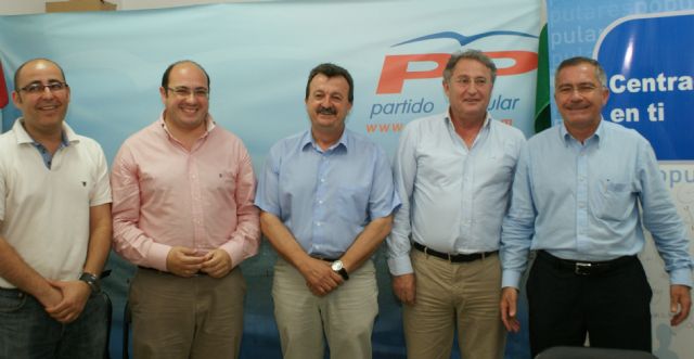 Bartolomé Hernández mantiene una reunión de trabajo junto a varios de sus homólogos en localidad de Pulpí - 1, Foto 1