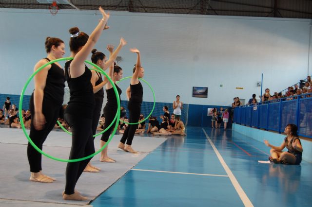 La Escuela Municipal torreña de gimnasia rítmica clausura su curso 2010-11 - 3, Foto 3