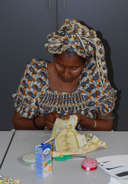 Aprendiendo costura en Las Torres de Cotillas contra el riesgo de exclusión social - 4, Foto 4