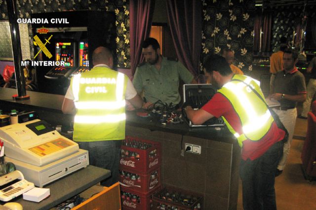 La Guardia Civil desmantela un burdel clandestino en Fortuna - 1, Foto 1