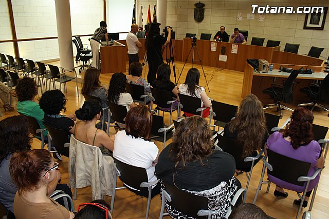 El ayuntamiento firma convenios de colaboracin con empresas - 8