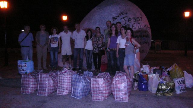 La ONG Anike-Voluntarios viaja a la Regin de los Grandes Lagos para realizar reparto de ropa infantil, Foto 1