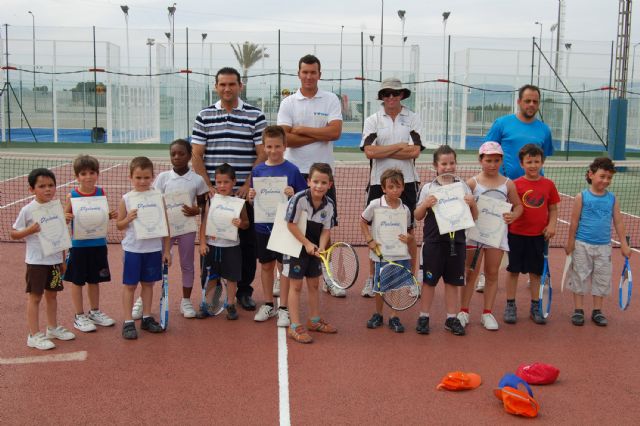 Los jóvenes jugadores de la Escuela Municipal torreña de tenis, diplomados - 2, Foto 2