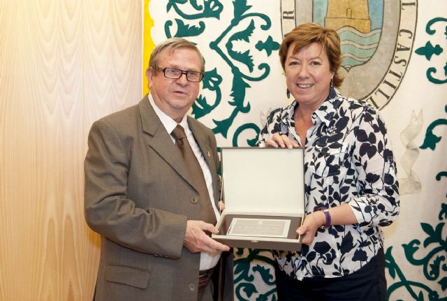 El Ayuntamiento rinde homenaje a los funcionarios jubilados - 1, Foto 1