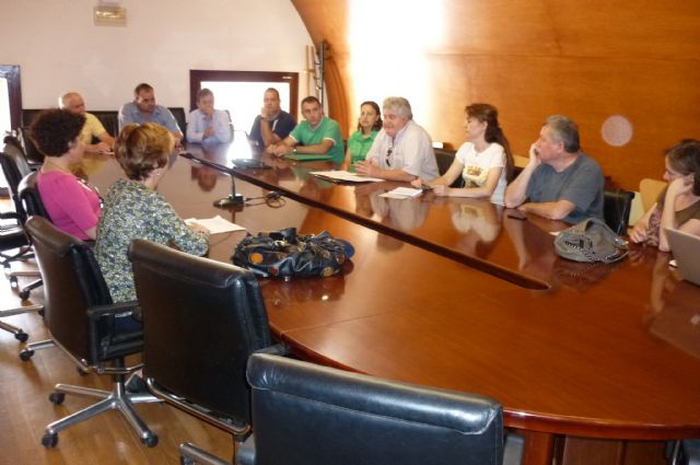 El Comité de Ayuda a Lorca se reúne con representantes del Ayuntamiento de Lorca - 1, Foto 1