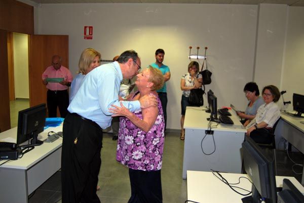 Ms de 60 mayores reciben sus diplomas que acreditan su conocimiento de Internet, Foto 5