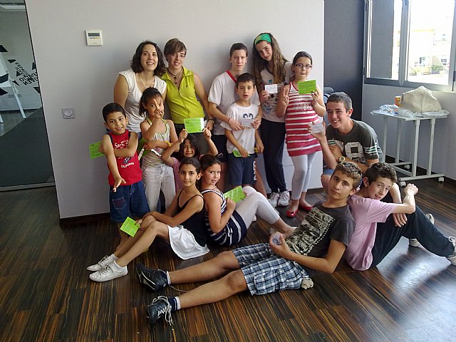 Veinte niños finalizan las clases gratuitas de apoyo al castellano y de refuerzo escolar - 1, Foto 1