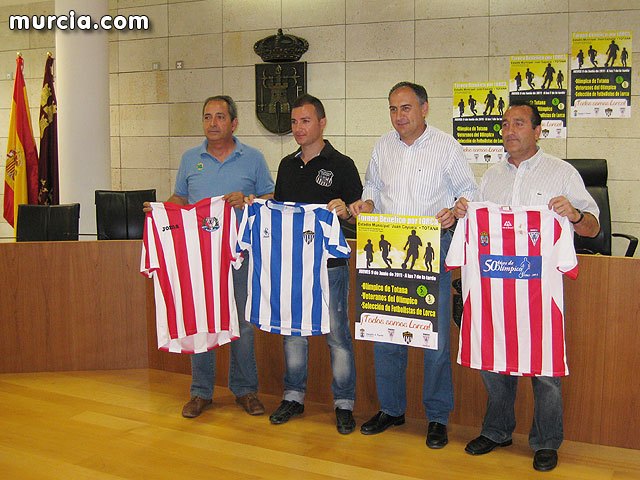 El estadio municipal Juan Cayuela acoge el próximo 9 de junio un triangular a beneficio de los damnificados de Lorca, Foto 1