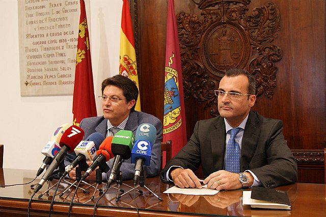 El Ayuntamiento de Lorca agradece a Telefónica la colaboración prestada tras los terremotos - 1, Foto 1