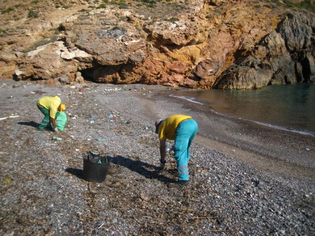 El Ayuntamiento pone a punto las calas del litoral - 1, Foto 1