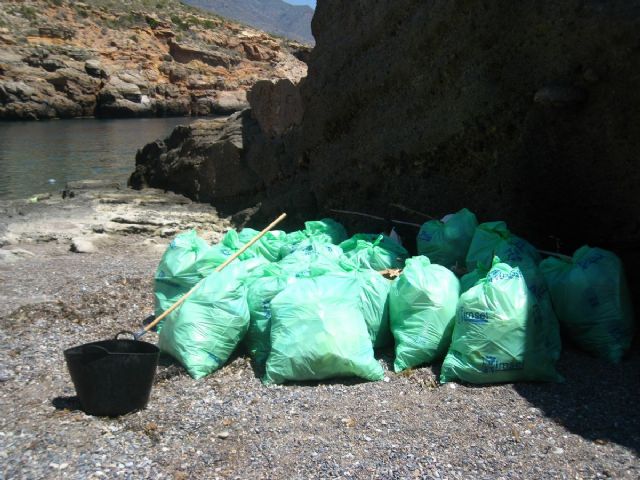 El Ayuntamiento pone a punto las calas del litoral - 2, Foto 2