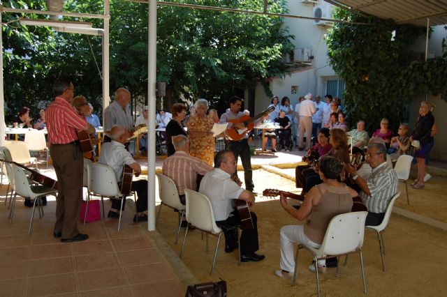 El Hogar de las Personas Mayores torreño, lugar de encuentro de los voluntarios locales - 5, Foto 5
