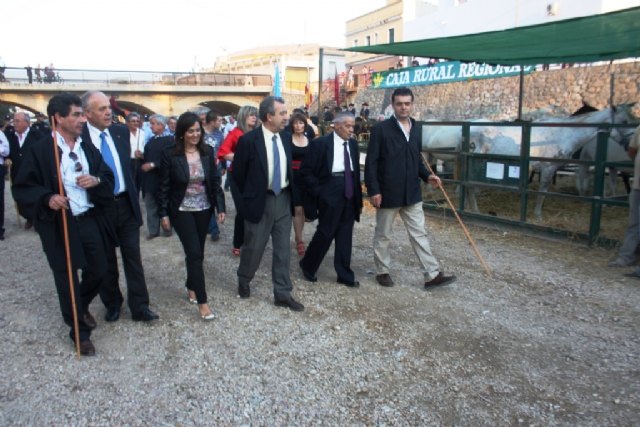 Cerdá inaugura la Feria del Ganado de Fuente Álamo - 1, Foto 1