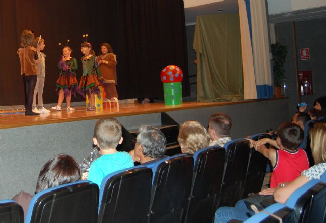 Los talleres municipales de teatro torreños continúan con sus actuaciones de fin de curso - 3, Foto 3