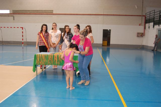 El pabellón de deportes Municipal acoge la tradicional exhibición de Gimnasia Rítmica - 3, Foto 3